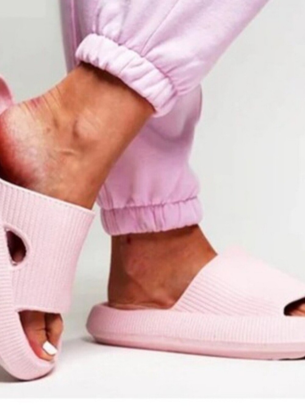 Cloudies Sandals NWT SZ 9  PINK